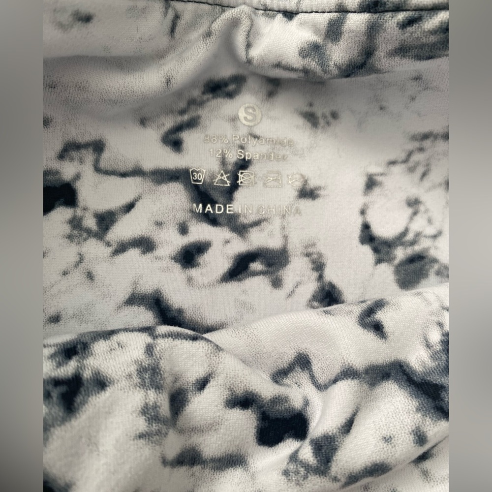 Black and white leggings - Picture 2 of 2